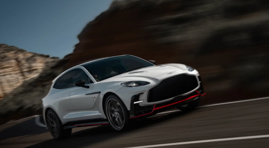 Aston Martin DBX S: SUV s duší supersportu a výkonem 727 koní